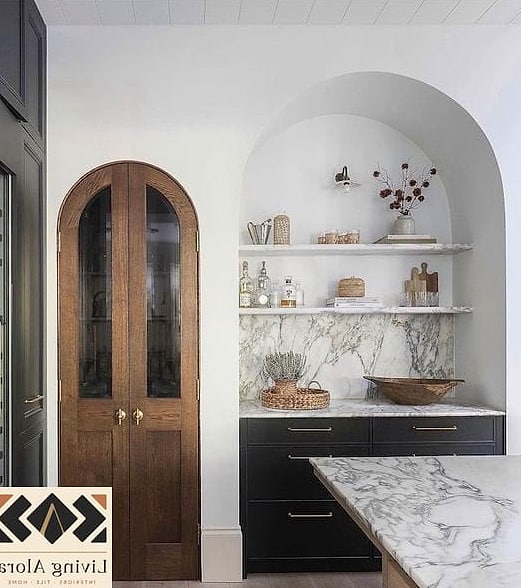 Arched Niche Tile Detail