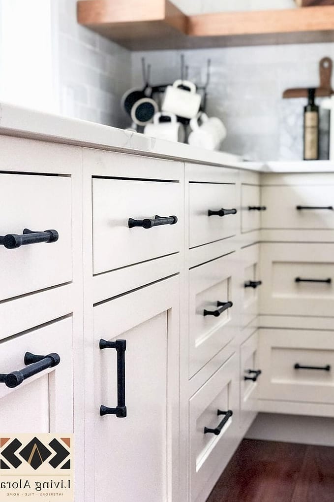 17 Inexpensive Kitchen Ideas Trending on Pinterest This Year 4 Cabinet Hardware Swaps