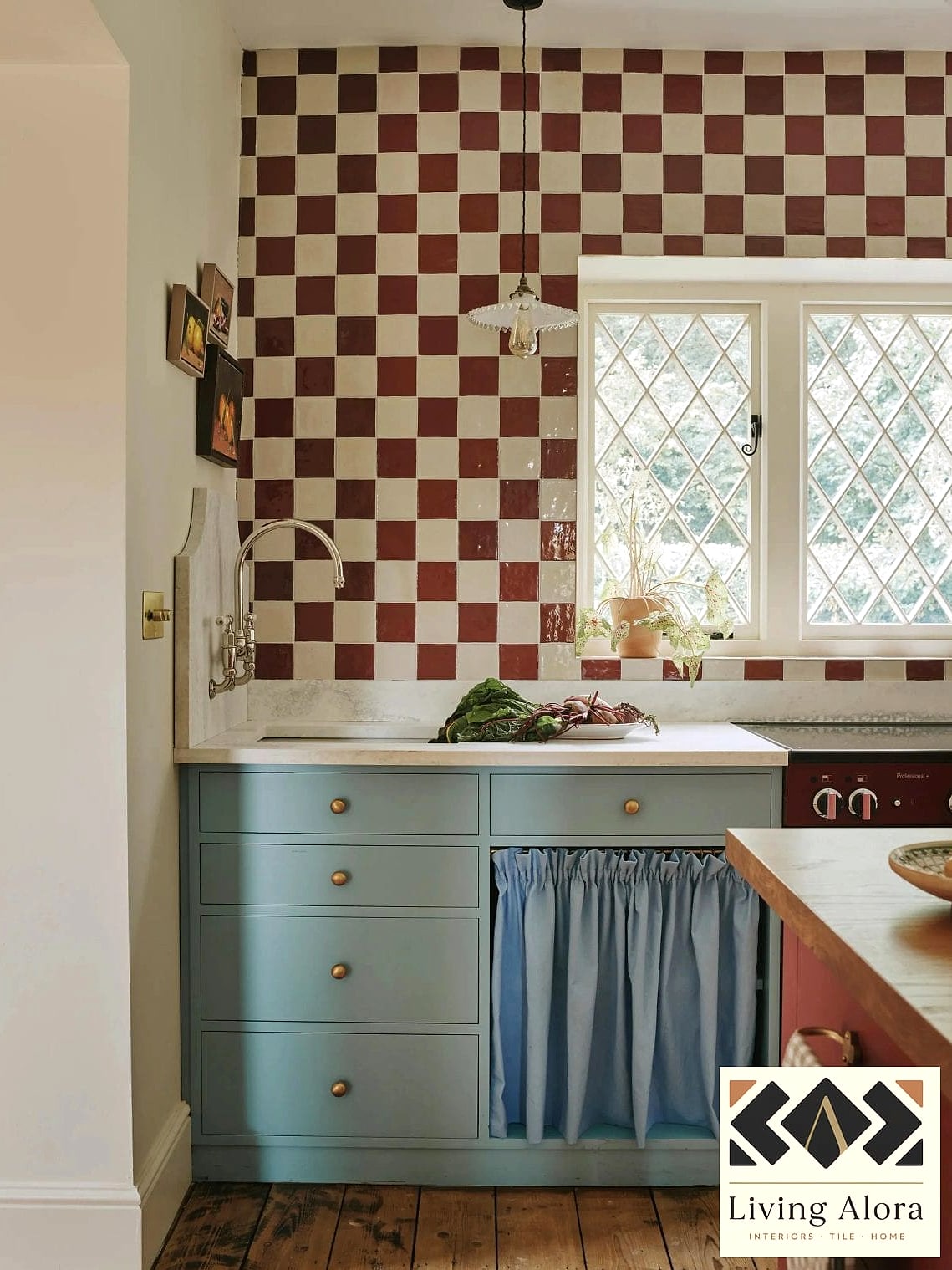 16 Farmhouse Backsplash Ideas That Look Expensive But Aren't 16 Checkerboard Tile