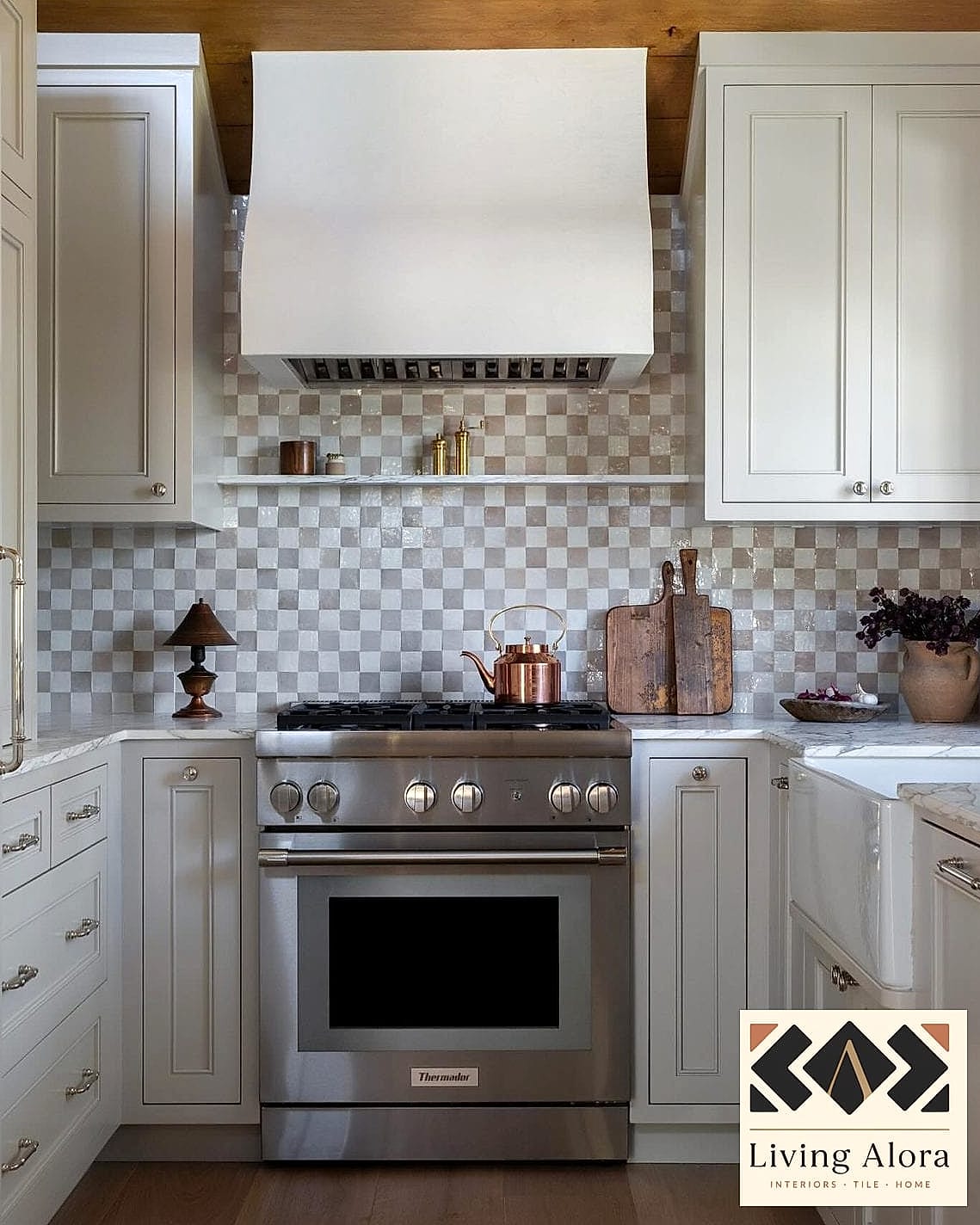 25 Backsplash for White Quartz Countertops Ideas From Homes We Absolutely Love 24 Checkerboard Tile Backsplash