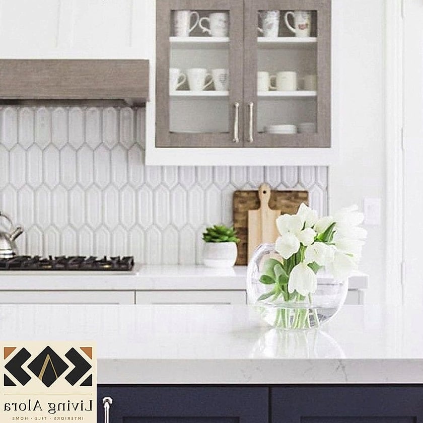 25 Picket Tile Ideas Worth Stealing From Interior Designers 2 Classic White Picket Backsplash