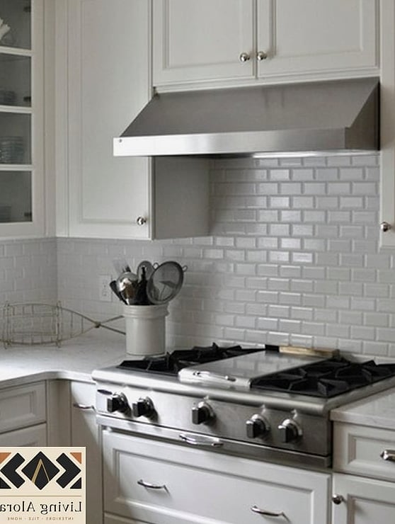 16 Backsplash for Small Kitchen Ideas That Prove This Trend Is Here to Stay 2 Classic White Subway Tile