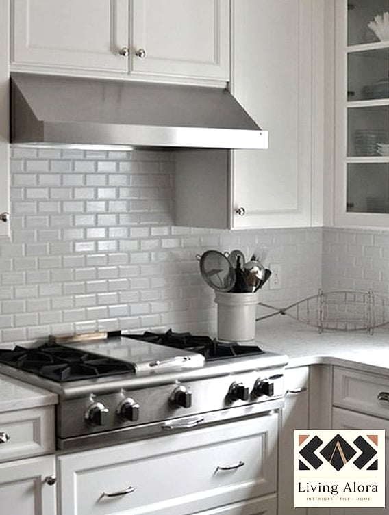9 Backsplash for White Kitchens 2 Ideas Perfect for Any Budget 2 Classic White Subway Tile