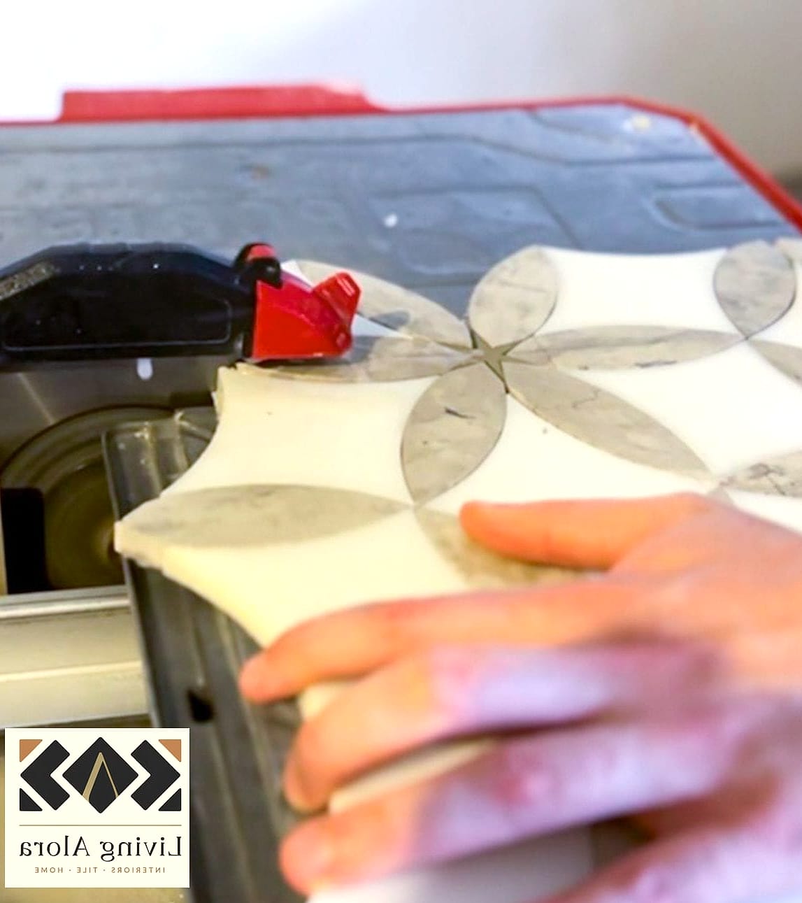 Cutting Tile for a Picture-Frame Border