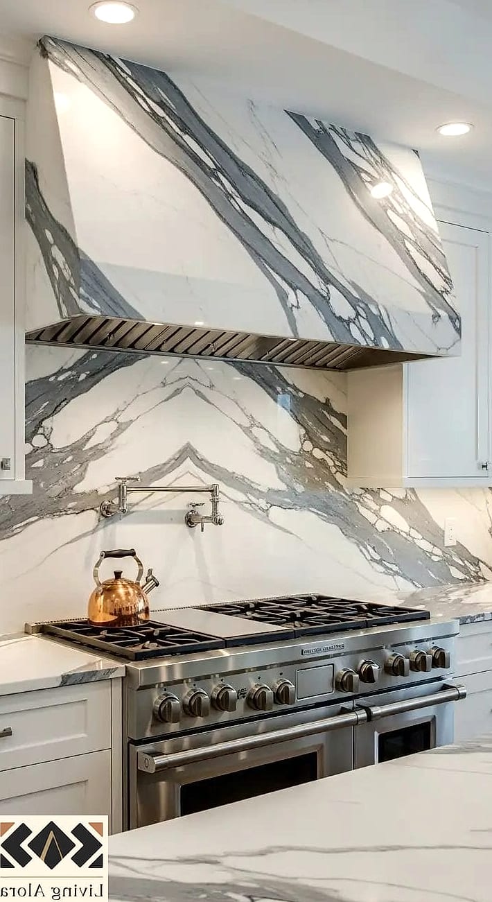 14 Marble Backsplash Ideas That Are Absolutely Worth It 3 Dramatic Calacatta Slab Backsplash