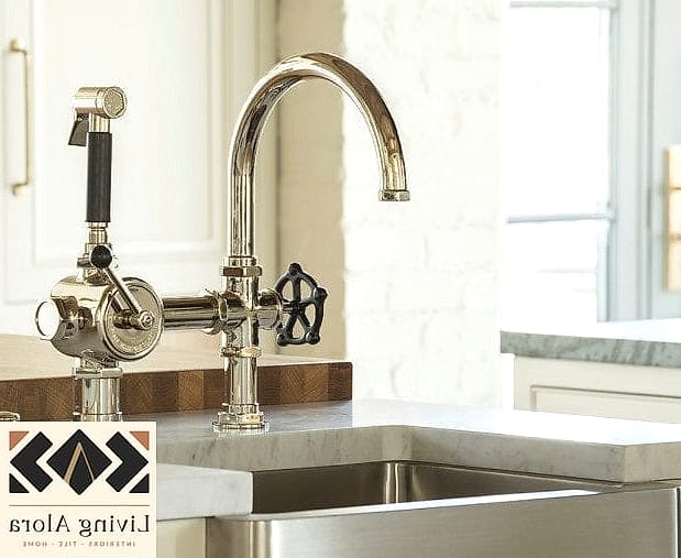 Farmhouse Sink Faucet with a Gooseneck Spout