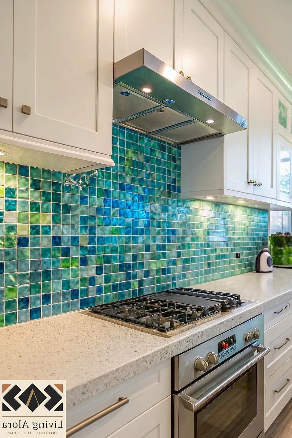 Glass Mosaic Backsplash for Instant Shine