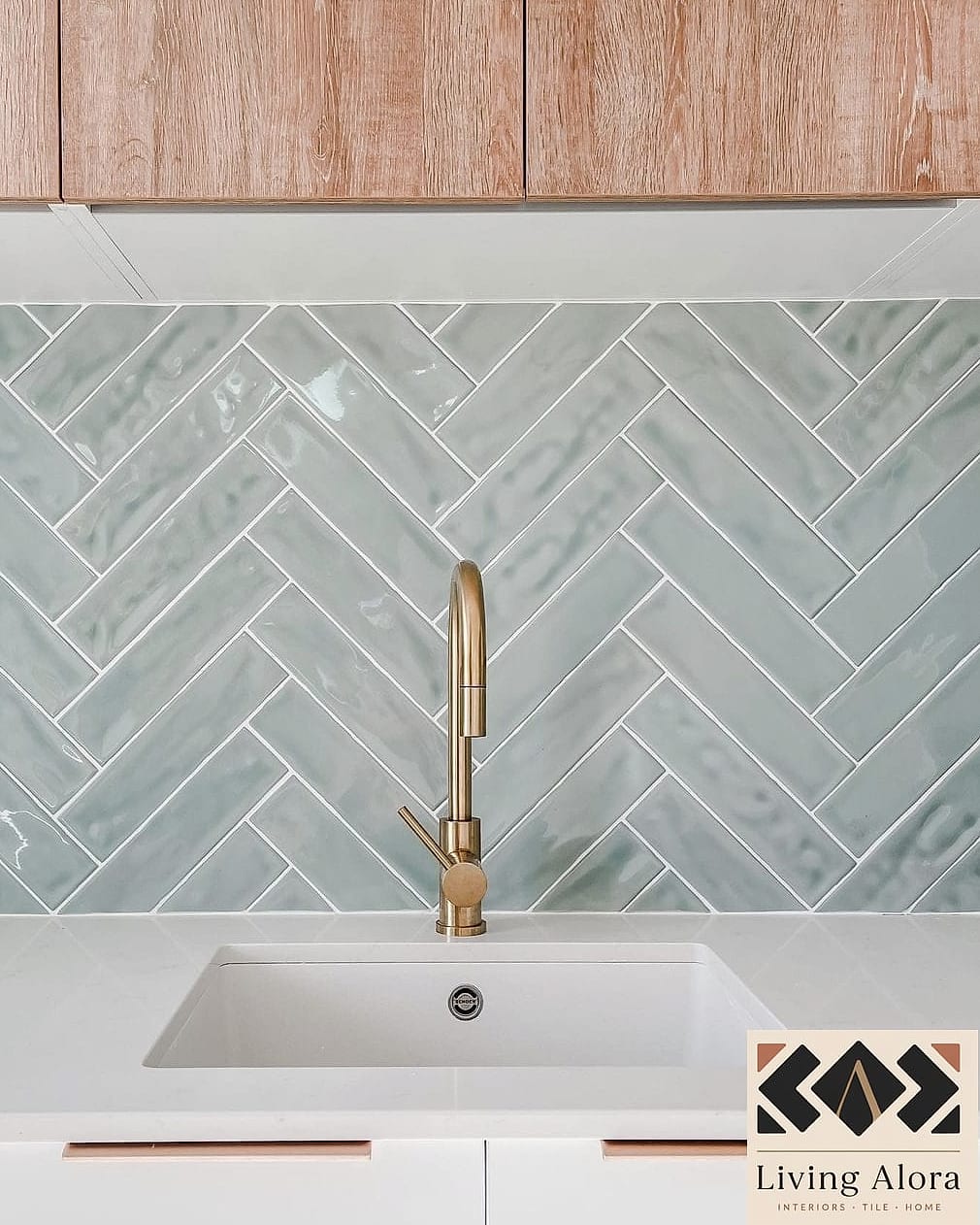 18 Granite Backsplash Ideas That Will Transform Your Space 7 Granite Herringbone Pattern