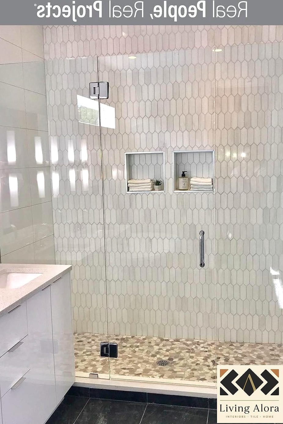 25 Picket Tile Ideas Worth Stealing From Interior Designers 6 Herringbone-Adjacent Picket Layout