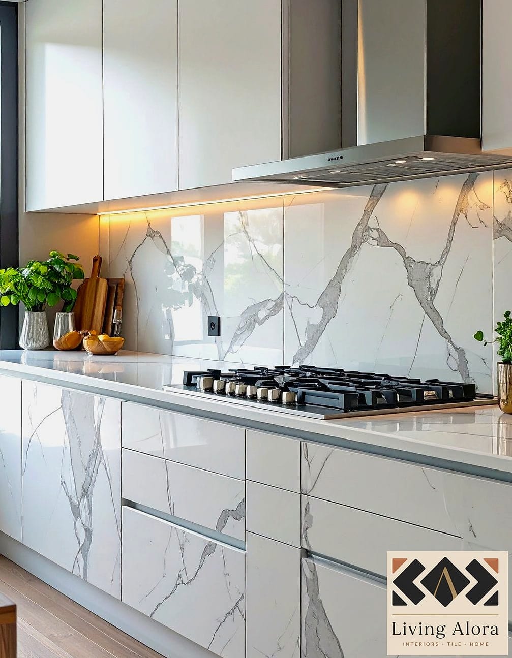 19 Modern Porcelain Backsplash Ideas That Prove This Trend Is Here to Stay 2 Large-Format Slab Panels