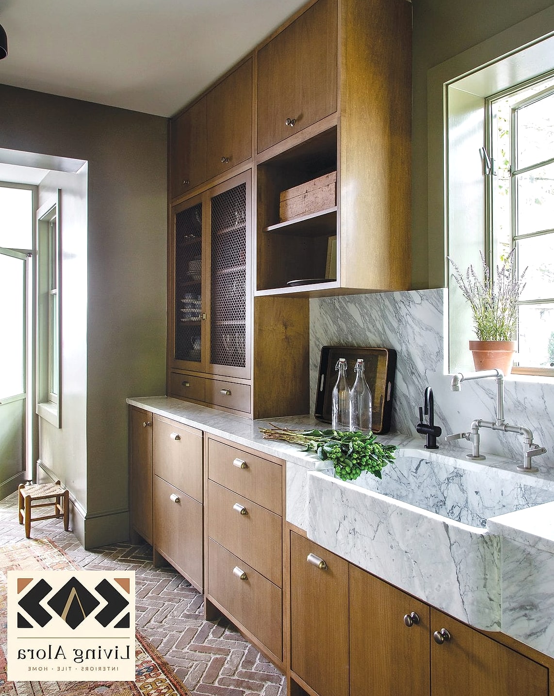 Marble Backsplash in a Butler's Pantry