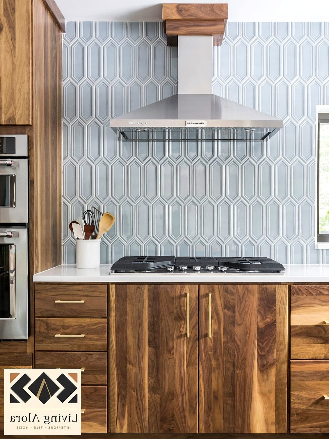 20 Modern Backsplash Ideas That Maximize Style and Function 13 Picket Tile for Softer Lines