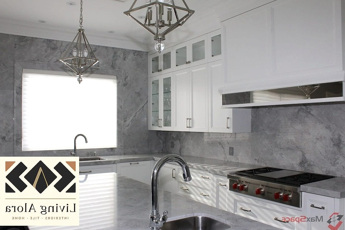 30 White Quartz Backsplash Ideas for Every Home Style and Budget 20 Picture Frame Backsplash Detail