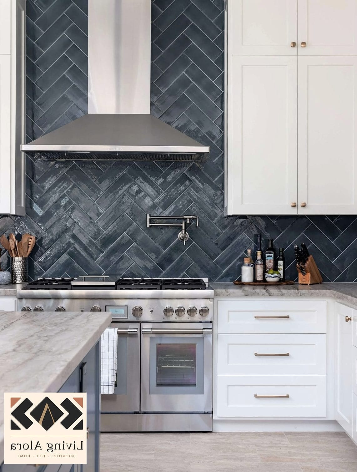 14 Quartz Backsplash Ideas That Will Transform Your Space 5 Quartz Herringbone Pattern
