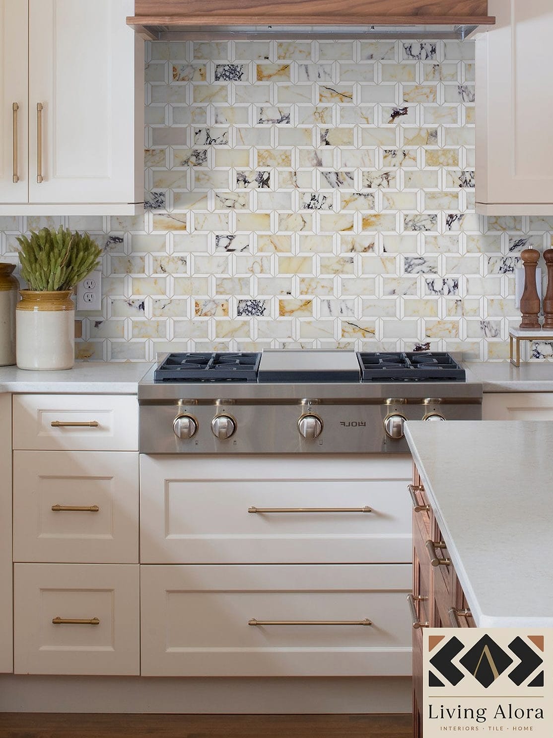 14 Marble Backsplash Ideas That Are Absolutely Worth It 15 Two-Tone Marble Mix Backsplash