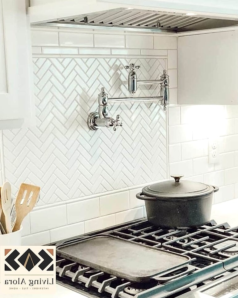 17 White Herringbone Backsplash Ideas to Inspire Your Next Renovation 14 Vertical Herringbone Layout