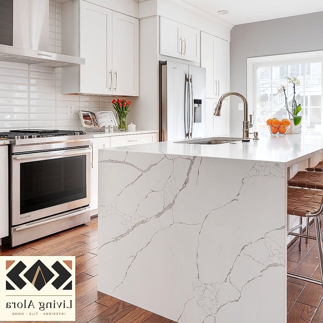 30 White Quartz Backsplash Ideas for Every Home Style and Budget 3 Waterfall Edge with Matching Backsplash