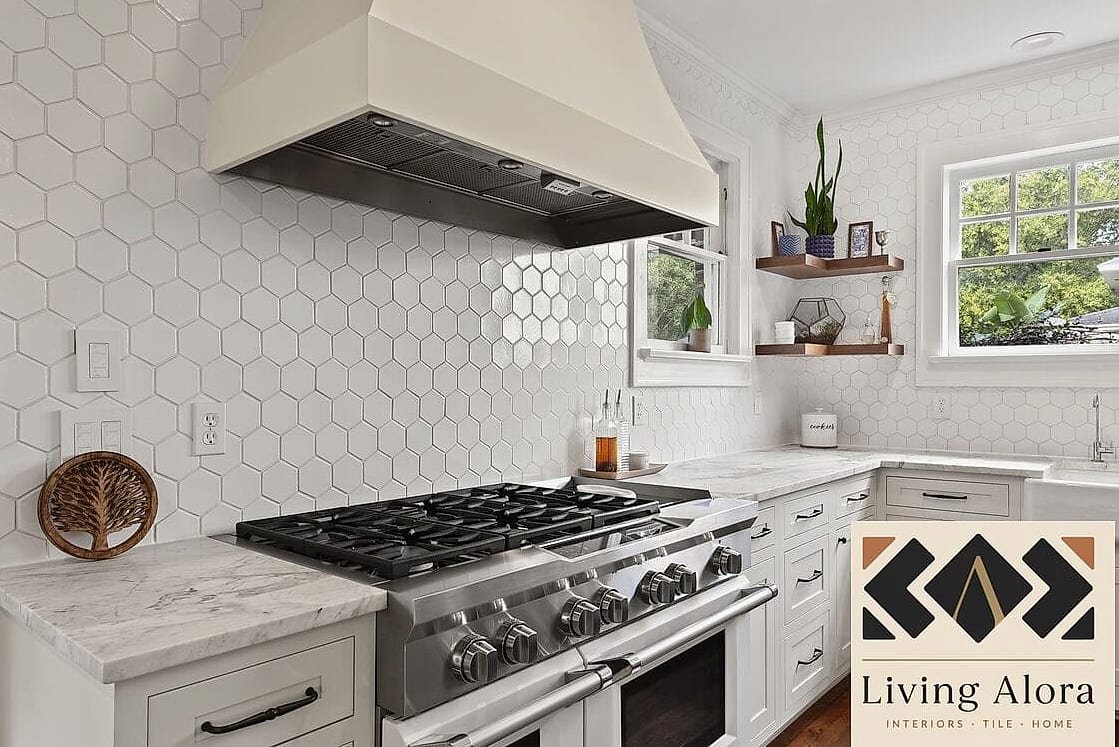 17 Honeycomb Backsplash Ideas That Look Expensive But Aren't 2 White Ceramic Honeycomb for a Clean Classic Look
